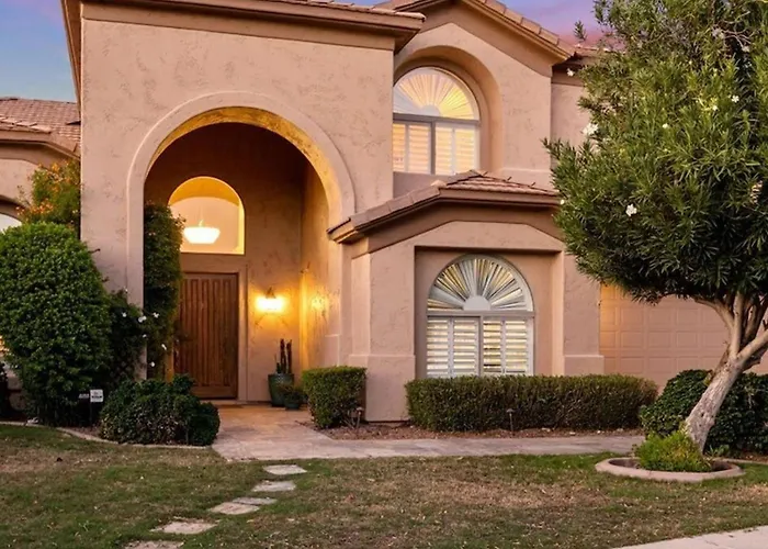 Massive North Scottsdale 6 Bdrm W Oasis Backyard Ferienhaus *