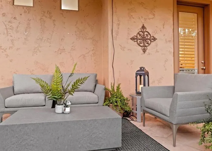 Massive North Scottsdale 6 Bdrm W Oasis Backyard *