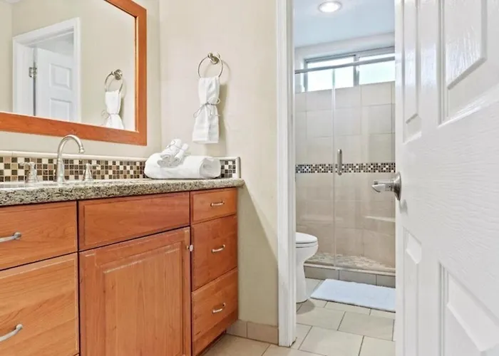 Massive North Scottsdale 6 Bdrm W Oasis Backyard